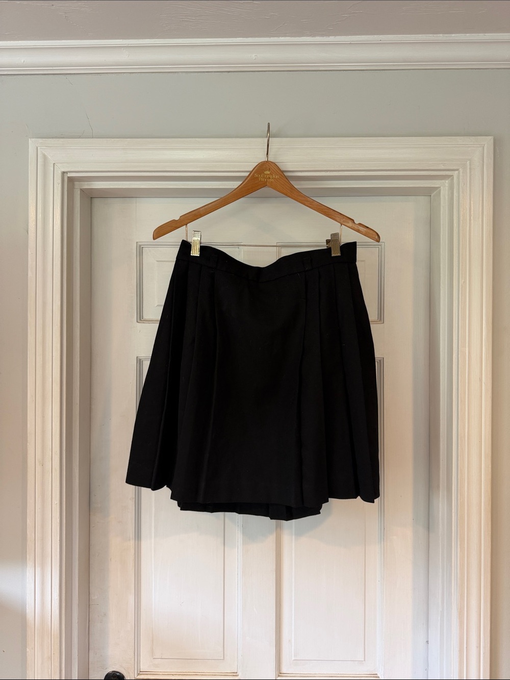 Women's Black Pleated Mini Skirt - Versatile Everyday Style